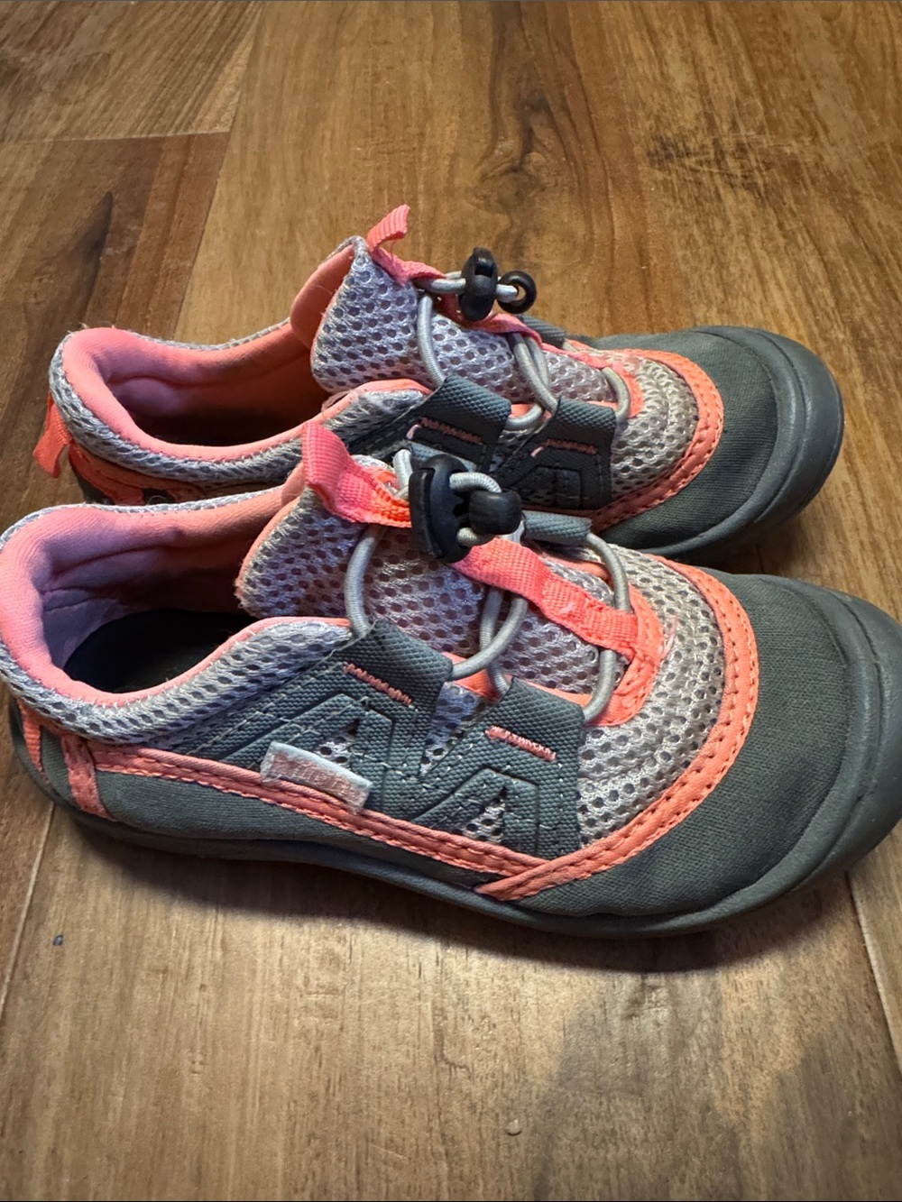 Kids Water Shoes with protected toe and bungee laces